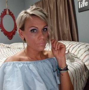 Meet your Posher, Angie